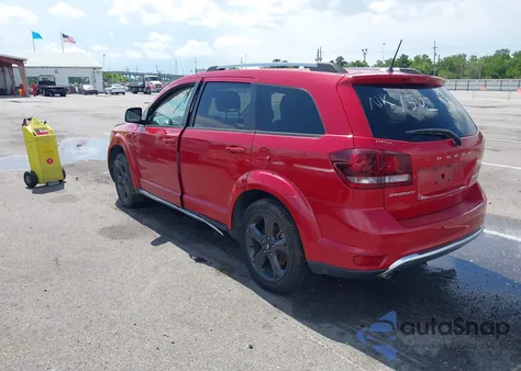 2019 Dodge Journey Crossroad z USA, uszkodzony, nr VIN 3C4PDCGG6KT717502